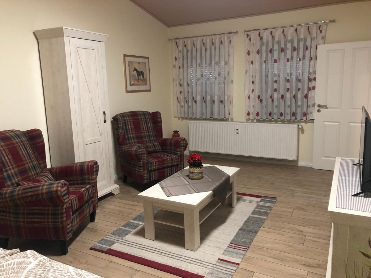 Ferienapartments Reitanlage Schenksolz Schenklengsfeld Εξωτερικό φωτογραφία